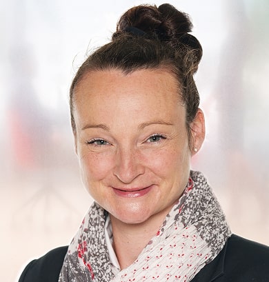 Viktoria-Dickson-portrait-min
